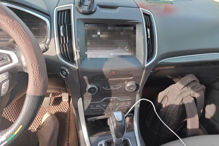 Used Ford Edge 2016 EcoBoost 245 Four-Wheel Drive Titanium Edition 7-Seater
