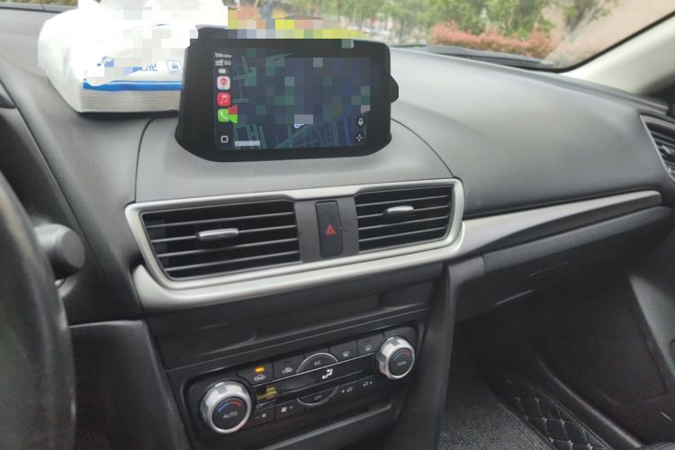 Used Mazda 3 Axela 2017 Hatchback 2.0L Automatic Luxury Model Emission Standard China V Audio And AC Panel