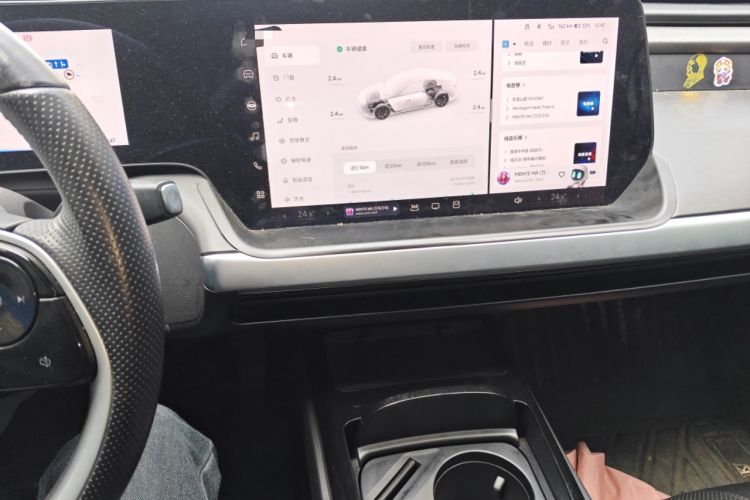 Used XPeng P7 2021 562E Pengyi Performance Edition Audio And AC Panel