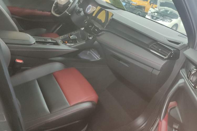 Used Lynk & Co 06 2020 1.5T JinPro model
