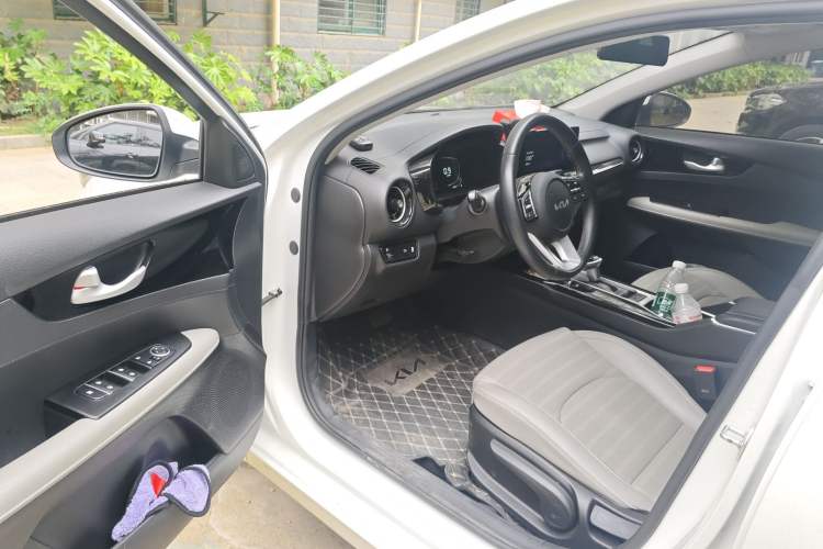 Used Kia K3 2023 1.5L CVT Luxury Edition
