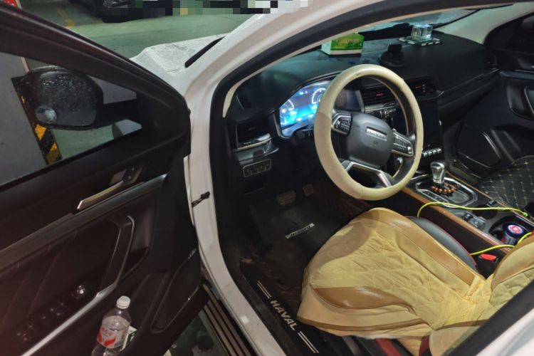 Used Haval H4 2018 Blue Label 1.5 GDIT DCT Fashion Edition Driver Seat