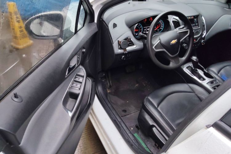 Used Chevrolet Cruze 2017 1.5L Automatic Pioneer Sunroof Edition