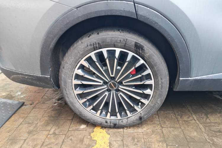 Used EXEED Stellar 2023 400T Two-Wheel Drive Comfort Flyfish Edition Right Rear Wheel Hub