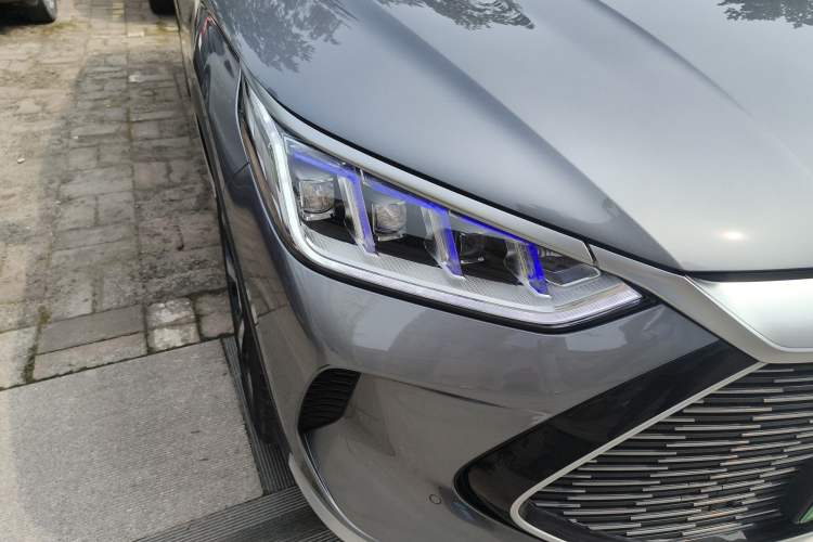 Used BYD Song PLUS New Energy 2021 DM-i 110KM Flagship PLUS Right Front Headlight