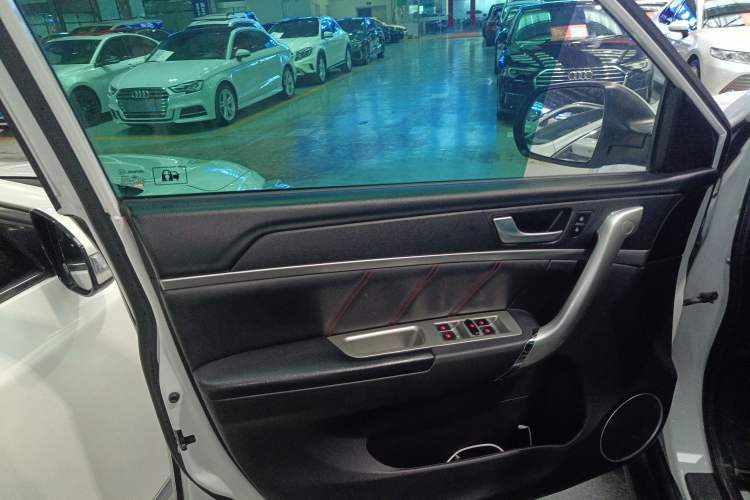 Used Haval M6 2019 1.5T Manual Two-Wheel Drive Elite Version China VI Standard