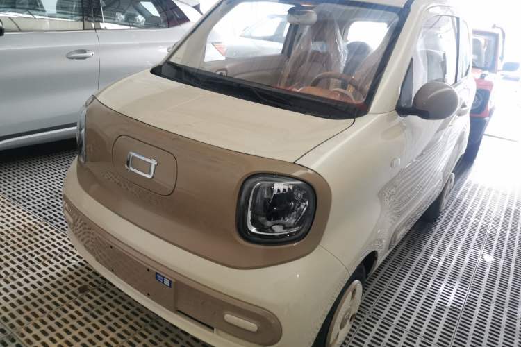 Used Bestune Pony 2026 222km Colorful Horse