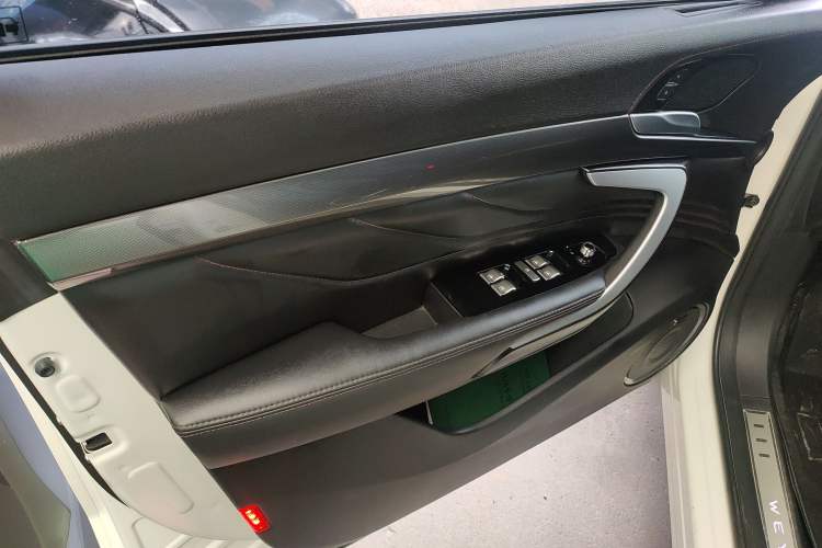 Used Wey VV7 2017 2.0T Flagship Model