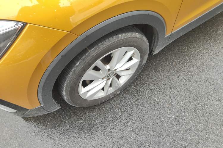 Used Volkswagen T-Cross 2019 1.5L Automatic Comfort Edition Left Front Wheel Hub