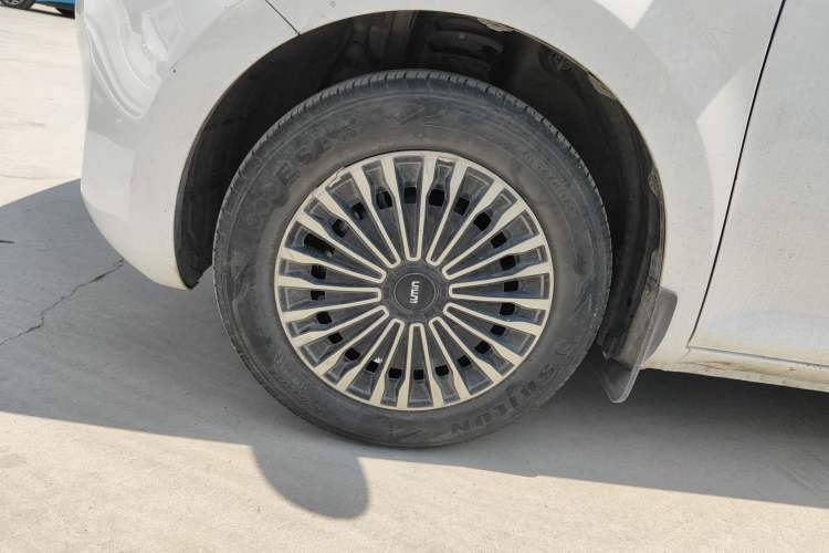 Used CHANGAN NEVO Lumin 2022 210km Sweet Edition Exterior 4