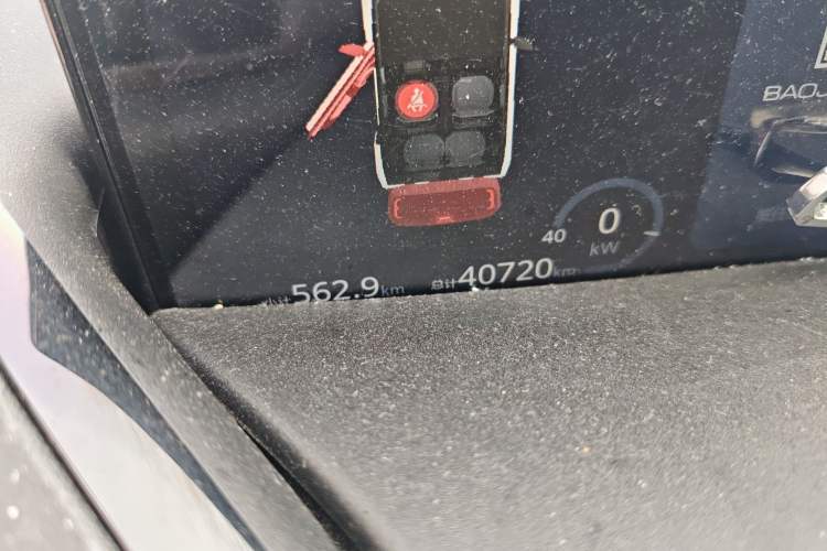 Used Baojun E300 2020 Plus Interstellar Smart Edition Odometer Close Up