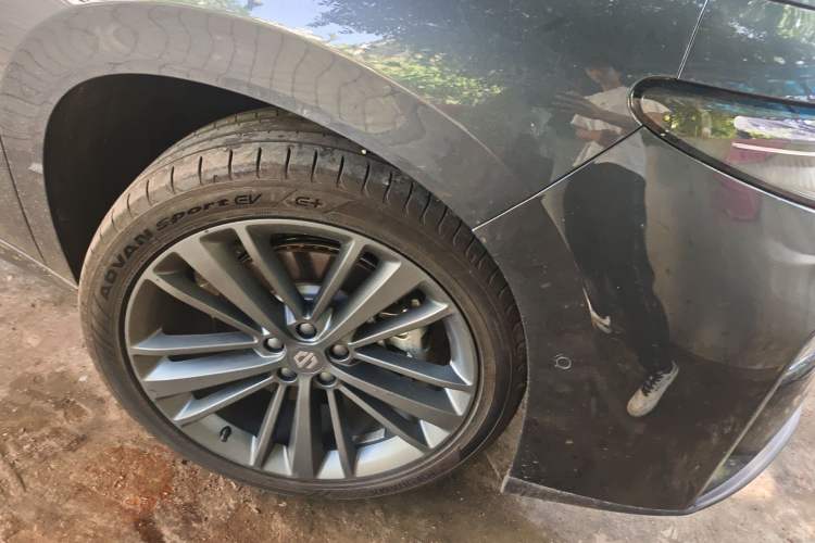 Used Leapmotor C16 2026 All-Electric 630 LiDAR Zhizun Edition 6 Seats
