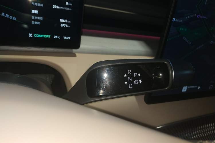 Used XPeng X9 2025 740 Ultra-Long Range Max