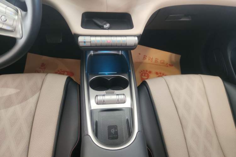 Used BYD Dolphin 2024 Honor Edition 420km Fashion Version
