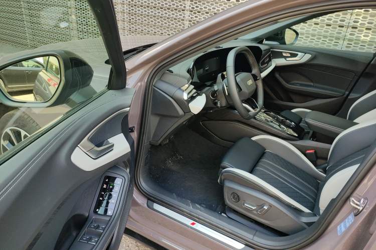 Used Audi A5L 2026 2.0T Sport Driver Seat