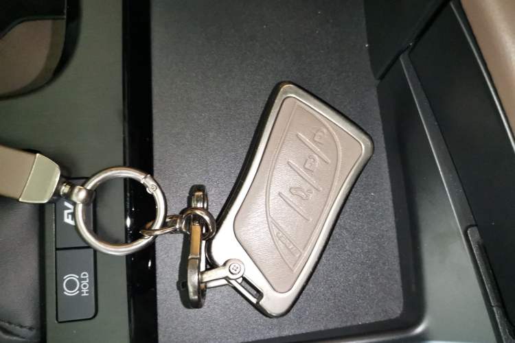 Used Lexus ES 2022 300h Excellence Edition Vehicle Key