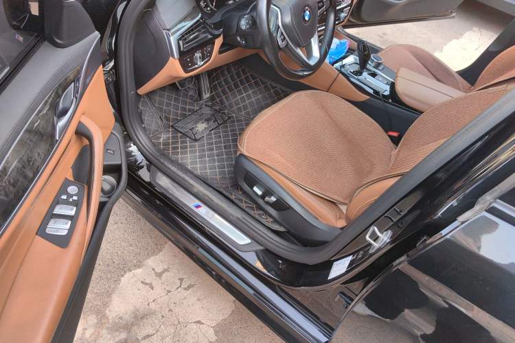 Used BMW 5 Series 2018 Restyled 530Li Leading Edition M Sport Package