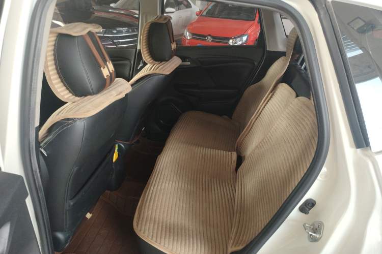 Used Honda Fit 2016 1.5L LXS CVT Comfort Sunroof Version
