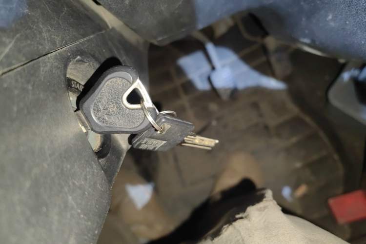 Used Wuling Zhiguang 2013 1.0L Practical Version