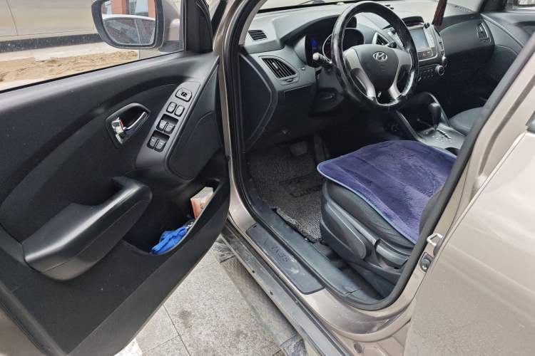 Used Hyundai ix35 2013 2.0L Automatic 2WD Comfort GL China IV Standard Driver Seat