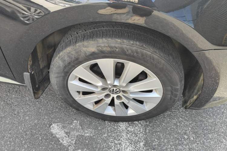 Used Volkswagen Lavida 2013 Revised Version 1.4 TSI DSG Comfort Edition
