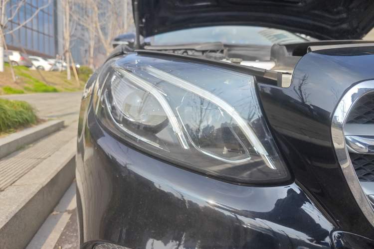 Used Mercedes-Benz E-Class 2020 E 300 L Sporty and Stylish Model