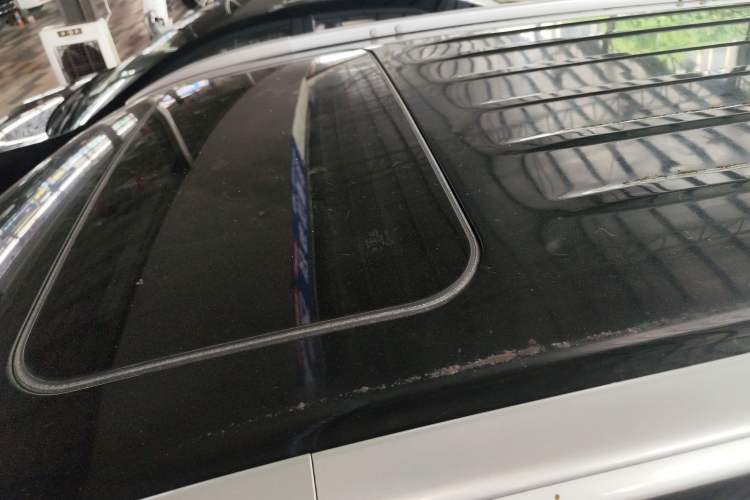 Used Mitsubishi Outlander 2014 2.4L 4x4 Deluxe Value Edition 5 Seats Roof