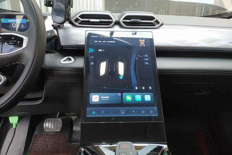 Used Dongfeng Aeolus Mage 2023 DH-i 1.5T Luxury Edition Audio And AC Panel