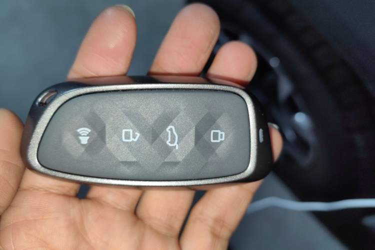 Used Haval DARGO 2026 Model 2.0T DCT Chinese Rural Dog Edition Vehicle Key