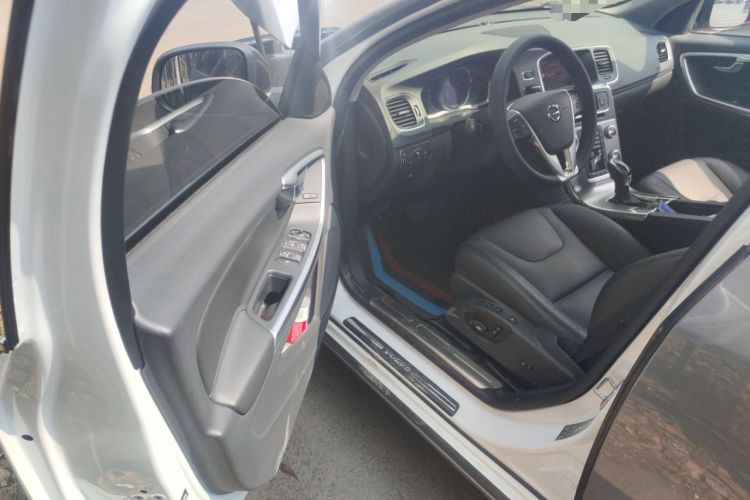 Used Volvo S60 2019 S60L Facelift T5 Intelligent Advanced Edition
