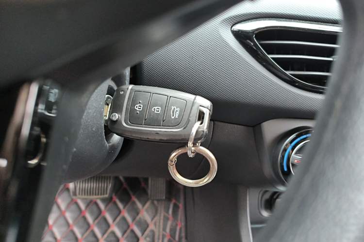 Used Hyundai Celesta 2018 1.6L Automatic GL Enjoyment Edition China VI compliant