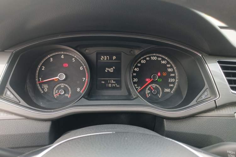 Used Volkswagen Passat 2017 330TSI DSG Luxury Edition
