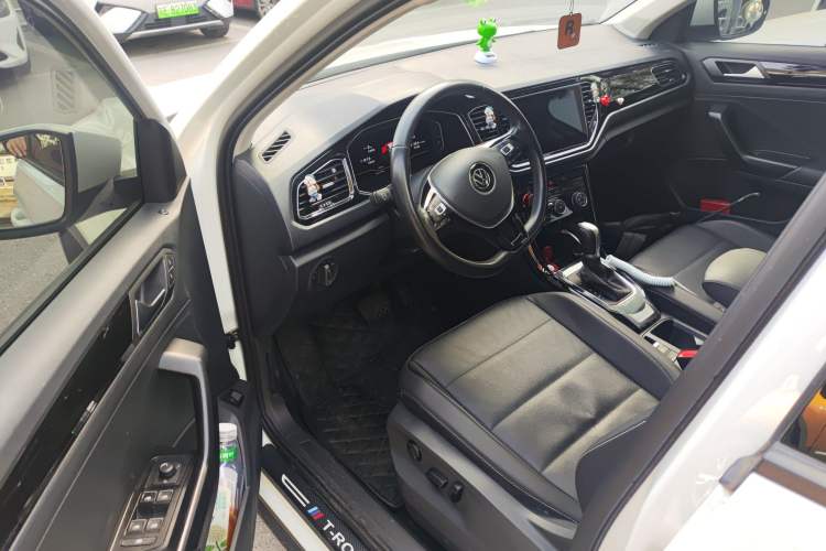 Used Volkswagen T-ROC 2022 280TSI DSG Two-Wheel Drive Comfort PLUS
