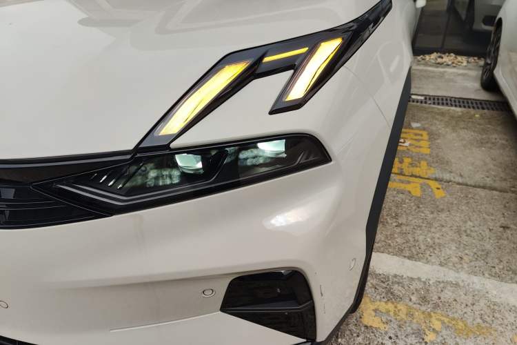 Used Lynk & Co 06 2025 Renew 1.5T Halo Left Front Headlight