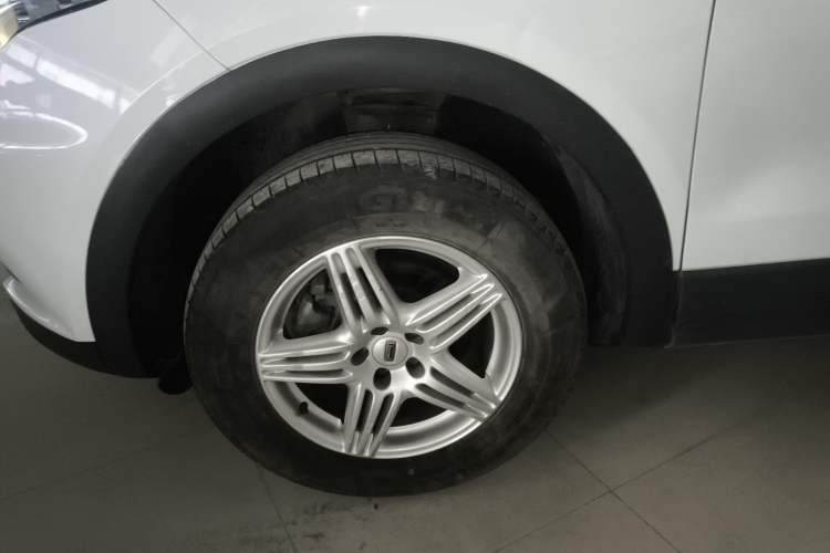 Used Qoros 5 2018 Revised Version 1.6T Automatic Leading Edition