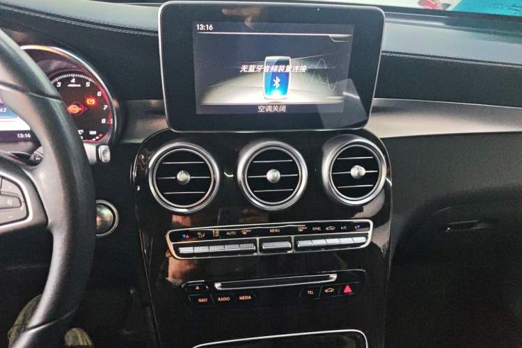 Used Mercedes-Benz GLC 2018 GLC 260 4MATIC Luxury Model