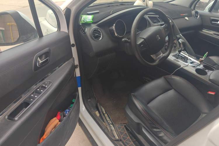 Used Peugeot 3008 2016 2.0L Automatic Trend Edition
