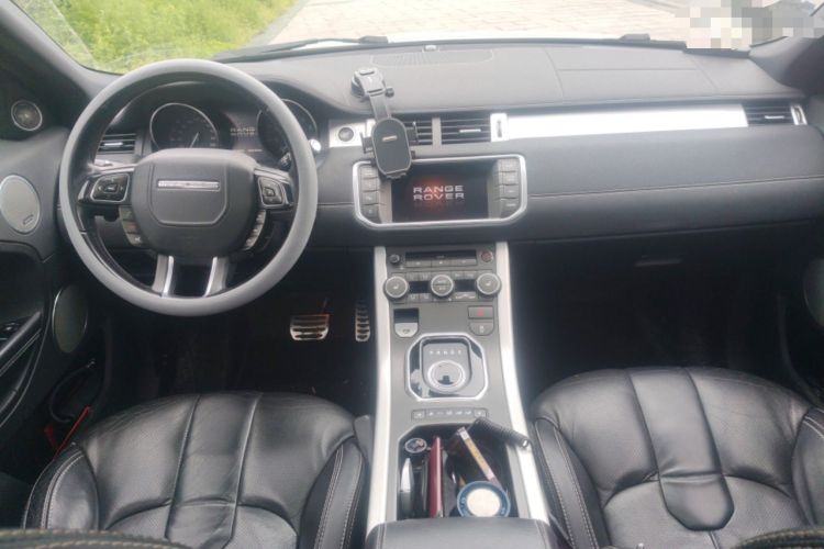 Used Land Rover Range Evoque 2012 2.0T 5-Door Ignite Edition Center Console