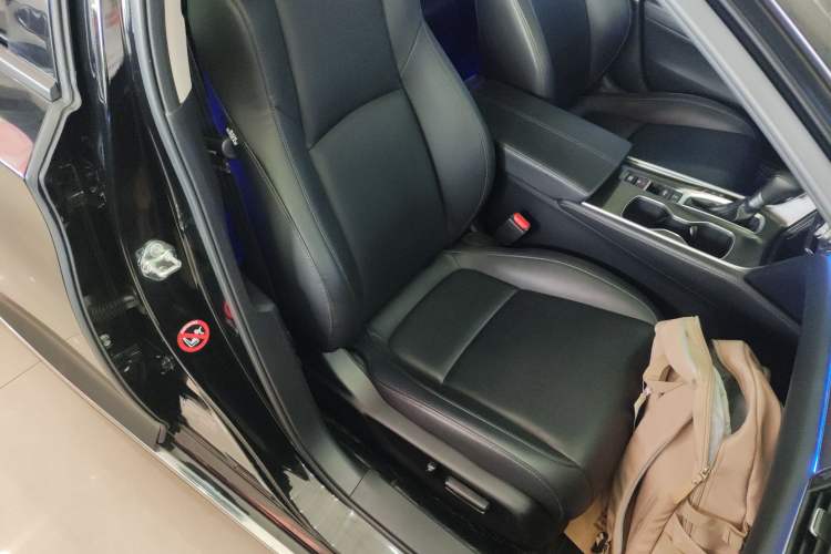 Used Honda Accord 2022 260TURBO Luxury Edition Right Front Seat