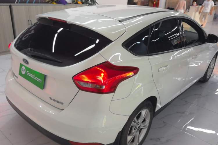 Used Ford Focus 2017 Hatchback 1.6L Automatic Comfort Plus SmartDrive Edition Rear Right 45 Deg