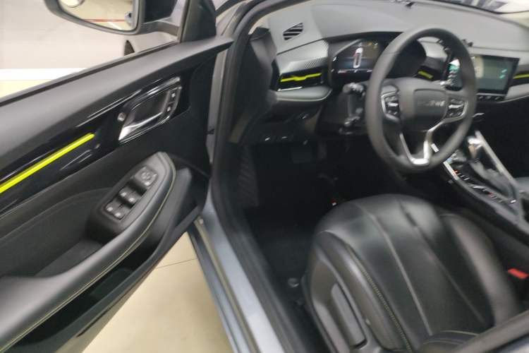 Used Roewe i5 2021 1.5L CVT Diamond Edition Driver Seat