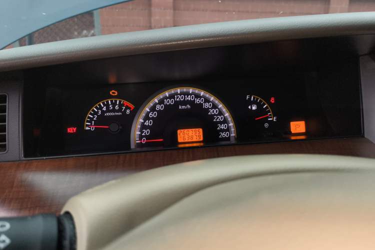 Used Nissan Teana 2006 230JK-S Comfort Sunroof Instrument Cluster