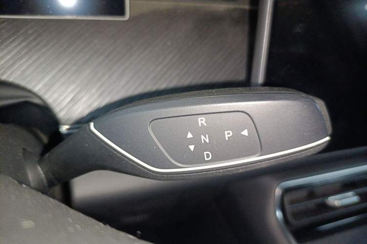 Used Chery Fengyun T9 2024 120 Long-Range Comfort Version 7 Seats Lithium Iron Phosphate Gear Lever