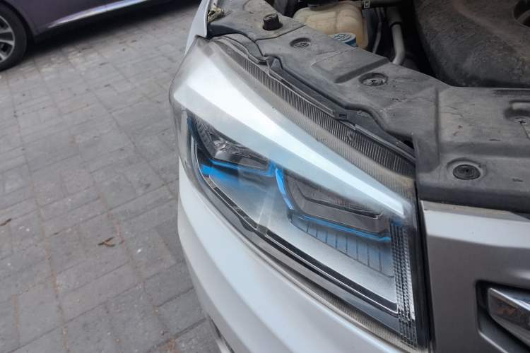 Used CHANGAN CS75 2014 1.8T Automatic Elite Model China IV Standard