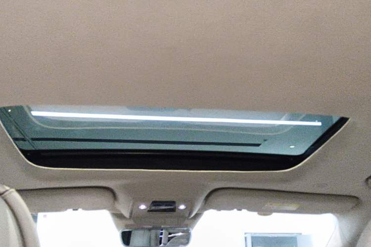 Used Denza D9 2022 DM-i 970 Four-Wheel Drive Flagship Model
