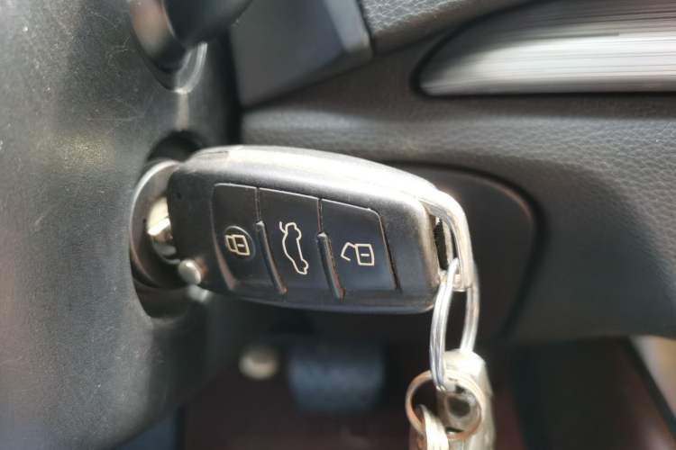 Used Audi A3 2015 Limousine 40 TFSI Automatic Comfort Model
