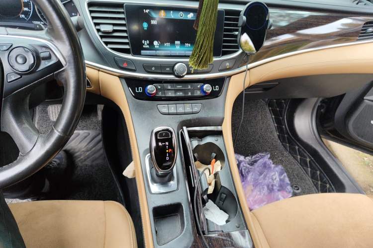 Used Buick LaCrosse 2016 28T Luxury Version
