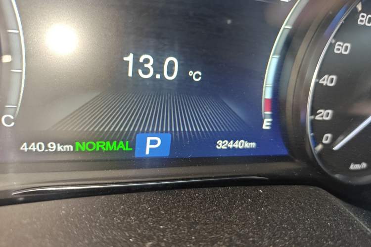 Used GAC Trumpchi GS7 2017 320T Two-Wheel-Drive Luxury Model