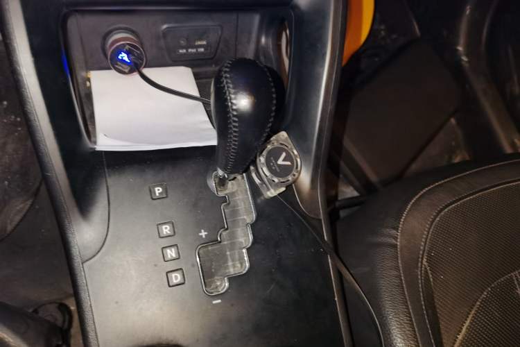 Used Hyundai ix35 2013 2.0L Automatic Two-Wheel Drive Leading GLX China IV Standard Gear Lever