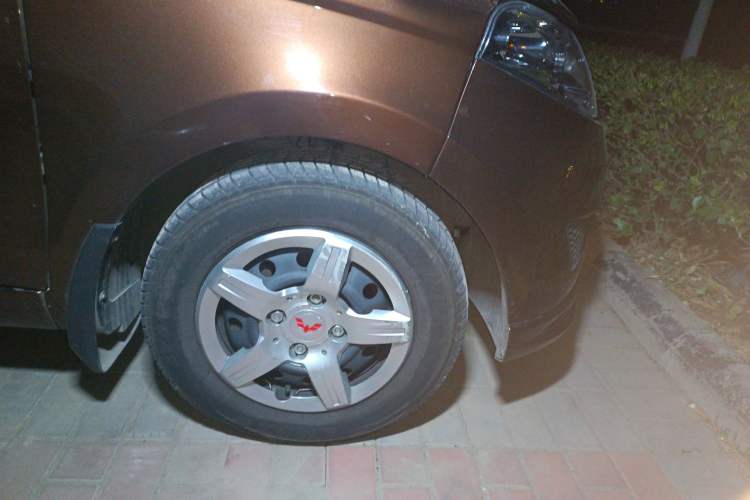 Used Wuling Hongguang 2019 1.5L S Basic Version China VI Standard LAR